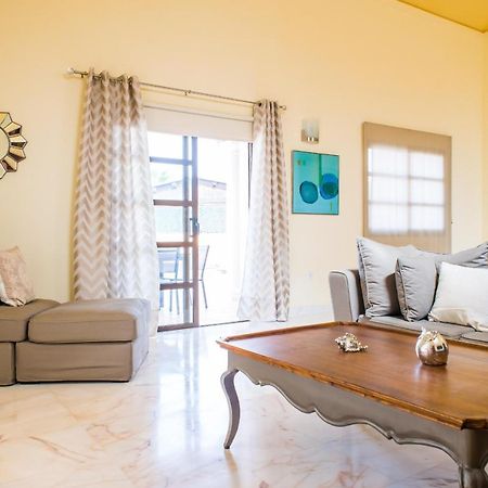 Villa Joy Private Pool Corralejo By Holidays Home Exteriör bild